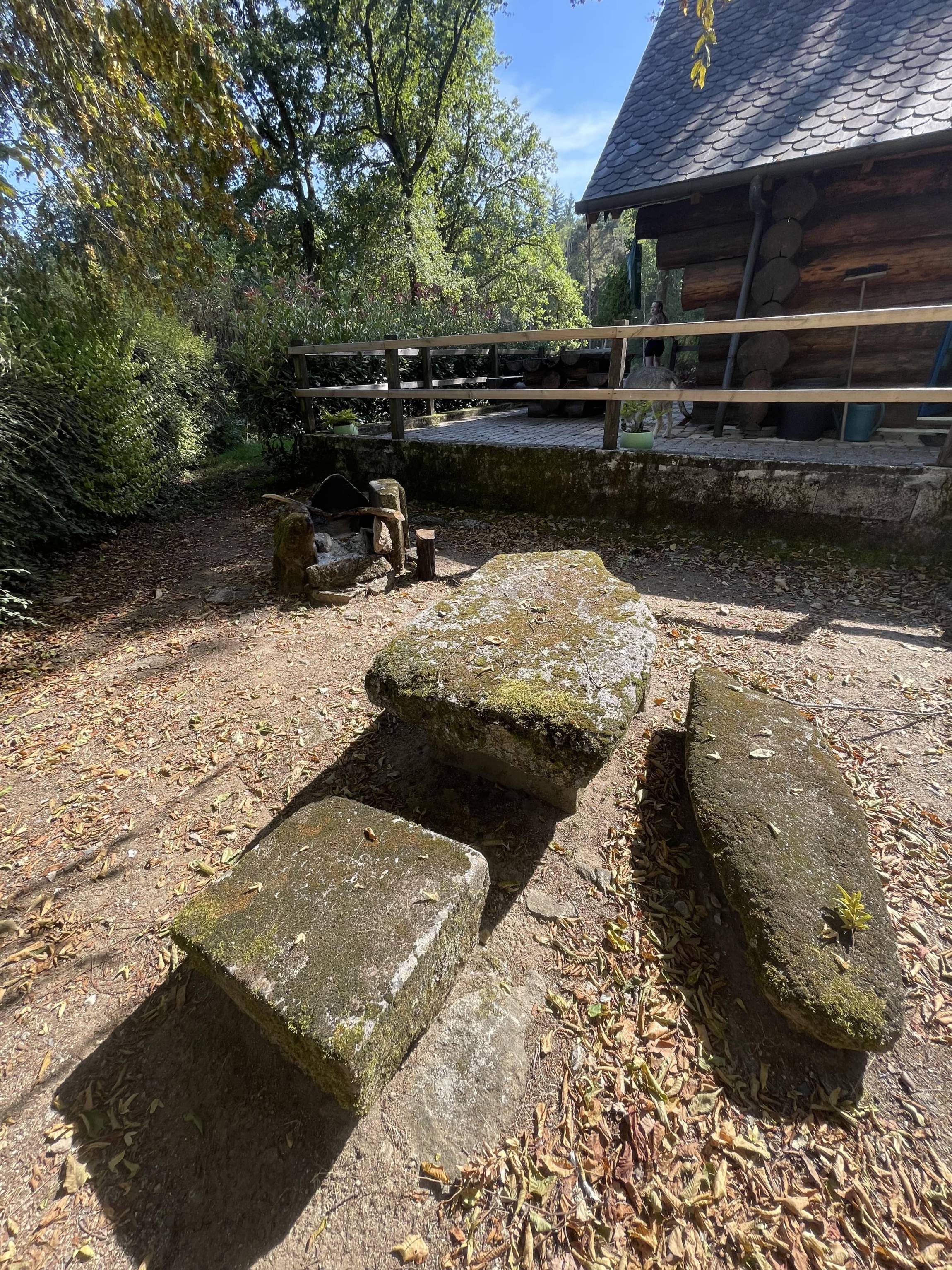 chalet (1)-min chalet (1)-min